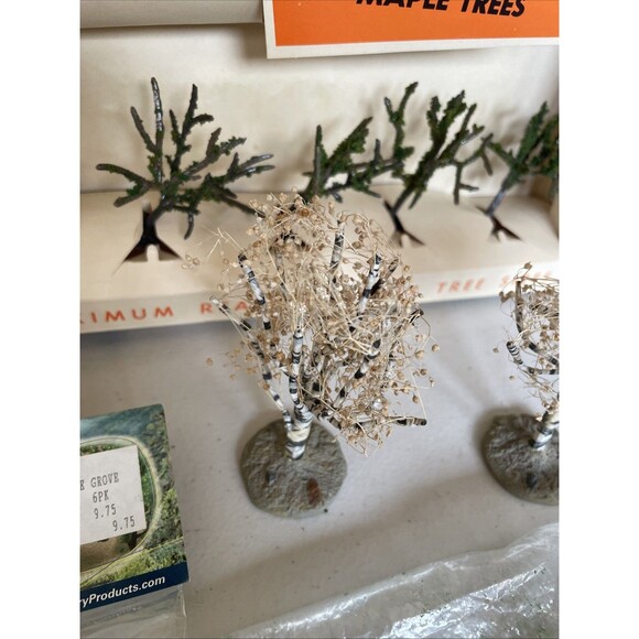 Life Like Train Scenery Trees White Birch, Maple, Evergreen, Red and more - Picture 6 of 16